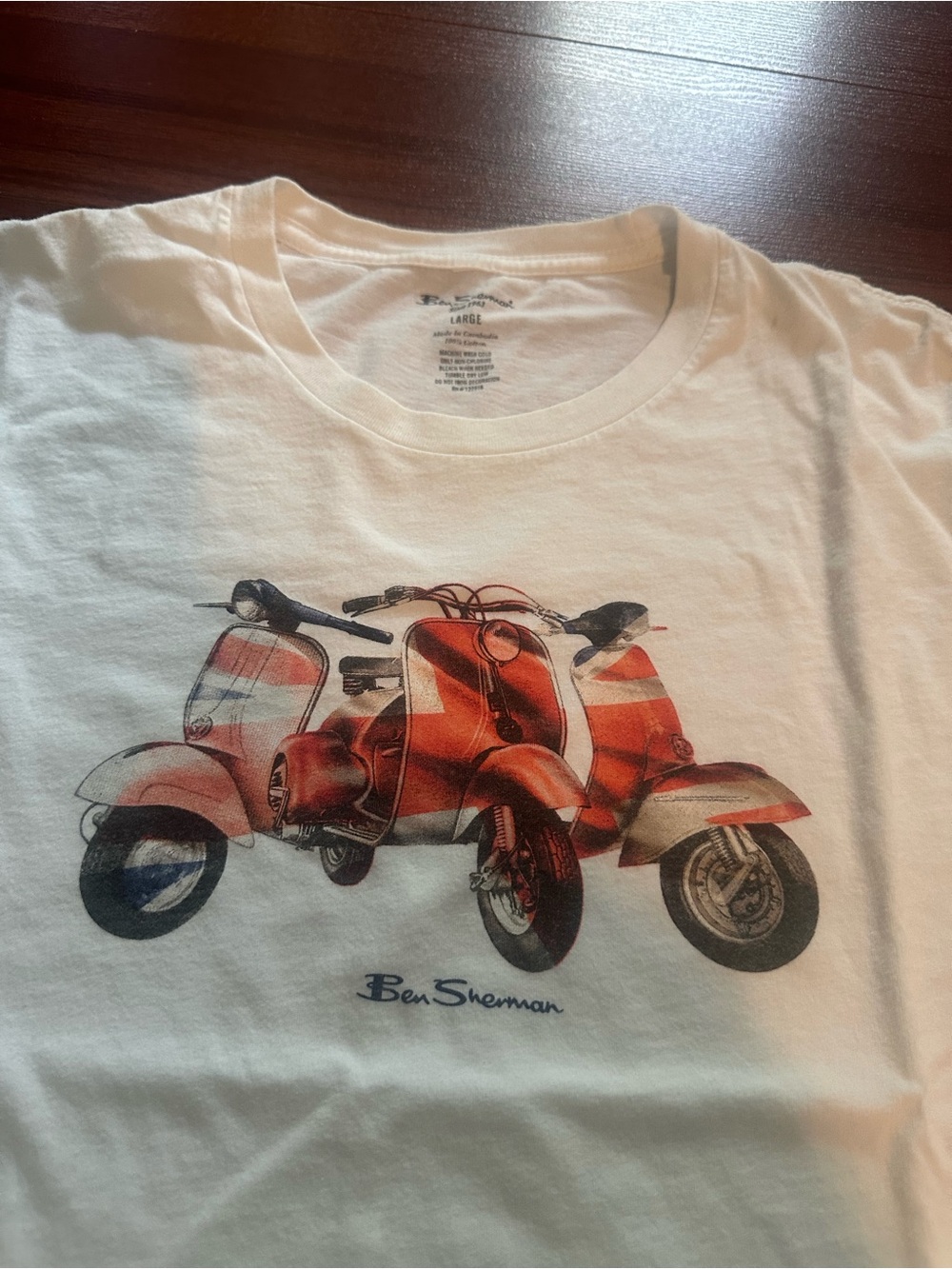 Ben Sherman White Tee with Red Scooter Graphic - Picture 2 of 2